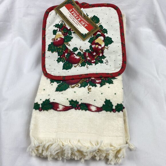 Cecil Saydah Co Vintage Christmas Towel Pot Holder Set Fruit Wreath Pattern NEW - Picture 1 of 4